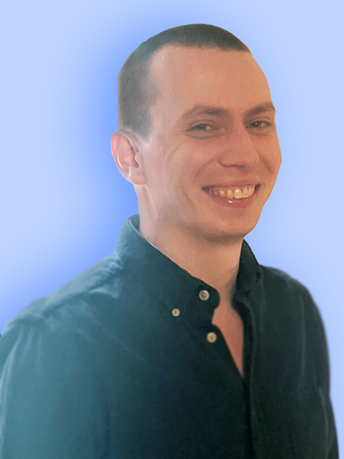Portrait photo of Riley Carter
